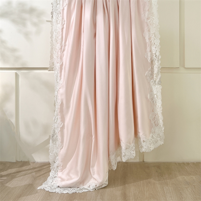 91家纺网 家纺一手货源 找家纺 雯豆家纺 2025夏季新品天丝蕾丝花边款夏被四件套夏天凉感薄被空调被 米娅-浪漫粉