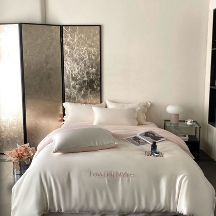 91家纺网 家纺一手货源 找家纺 （总）优悦 2025新款冰丝印花刺绣双拼四件套-漫心