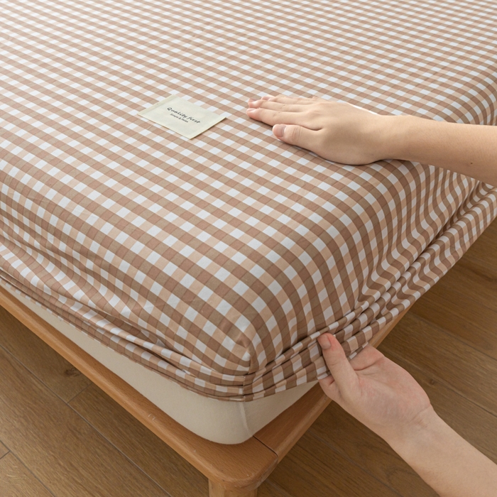 91家纺网 家纺一手货源 找家纺 梵克保罗 2025新款亲肤舒适全棉印花系列床笠 丁香粉格