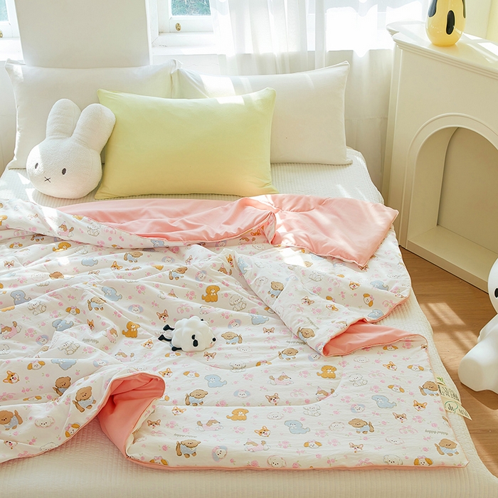 91家纺网 家纺一手货源 找家纺 梦恬佳 2025新款A类水洗皱皱棉夏凉被 灰萌小狗