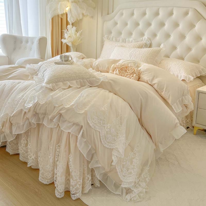 91家纺网 家纺一手货源 找家纺 恋尚 2025新款木凉淳浪漫蕾丝床裙三件套-米朵 米朵-米黄