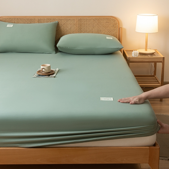 91家纺网 家纺一手货源 找家纺 梵克保罗 2025新款亲肤舒适全棉13372喷气纯色单枕套 果绿