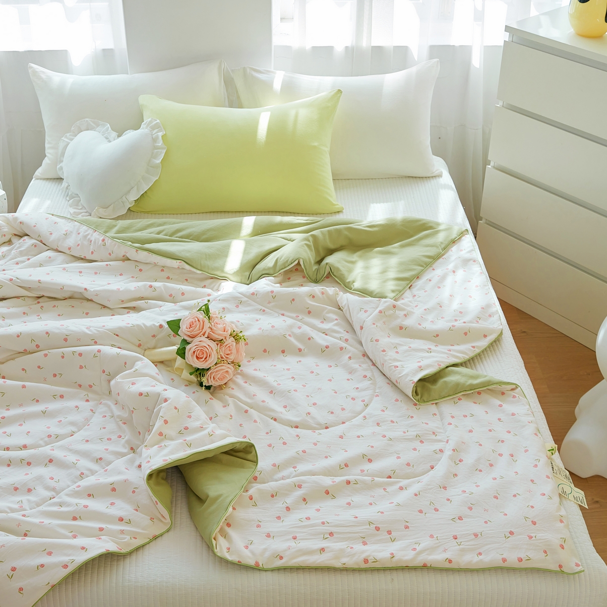 91家纺网 家纺一手货源 找家纺 梦恬佳 2025新款A类水洗皱皱棉夏凉被 浪漫花海