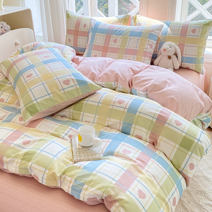 91家纺网 家纺一手货源 找家纺 念家居 2025新款直播爆款三件套印花小清新13070全棉四件套 爱心格-粉