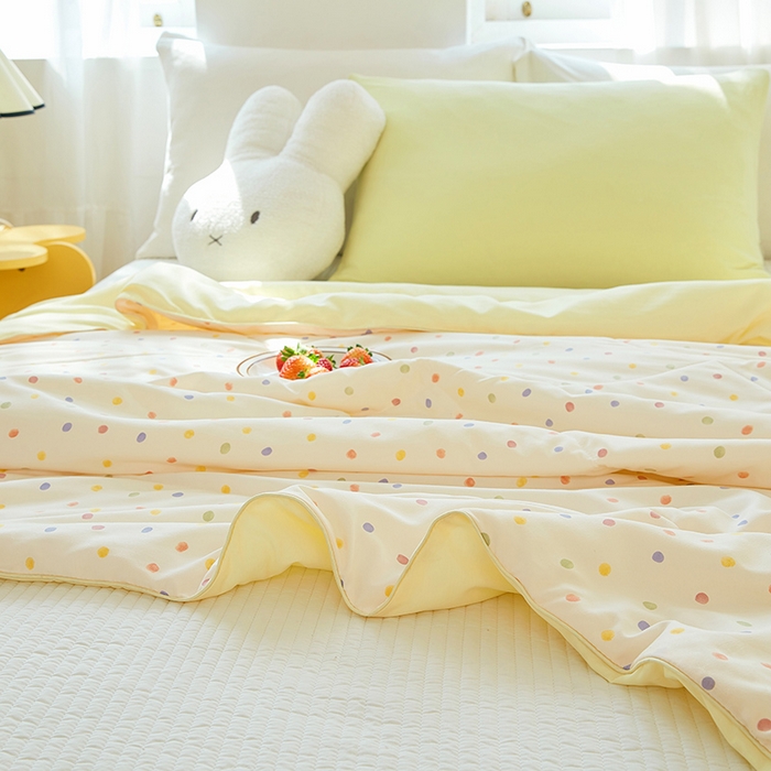 91家纺网 家纺一手货源 找家纺 梦恬佳 2025新款A类水洗皱皱棉夏凉被 小波点