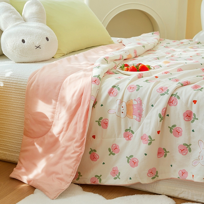 91家纺网 家纺一手货源 找家纺 梦恬佳 2025新款A类水洗皱皱棉夏凉被 曼塔玫瑰