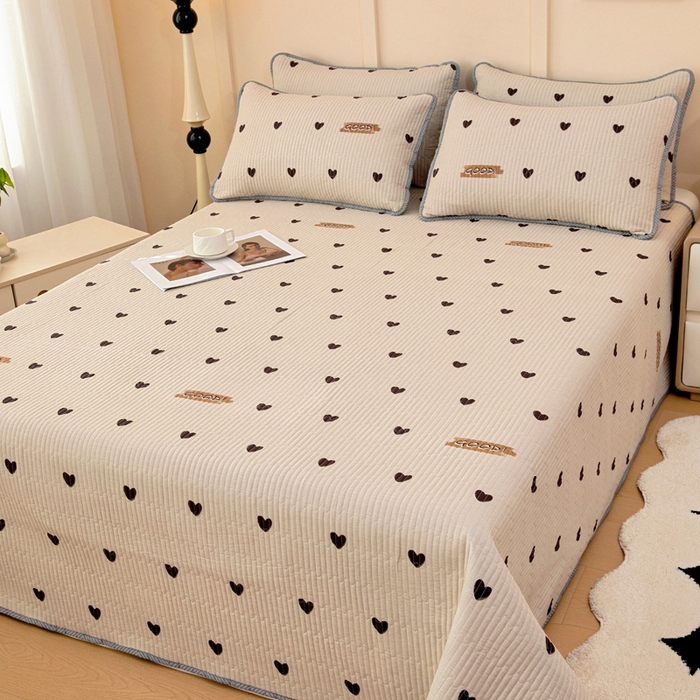 91家纺网 家纺一手货源 找家纺 情煊家纺 2025新款双面全棉夹棉床盖三件套 爱心