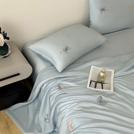 雯豆家纺 2025夏季新品莱赛尔兰精天丝绣花刺绣夏被空调被四件套冰丝凉感薄被子 蝴蝶系列-雾霾蓝
