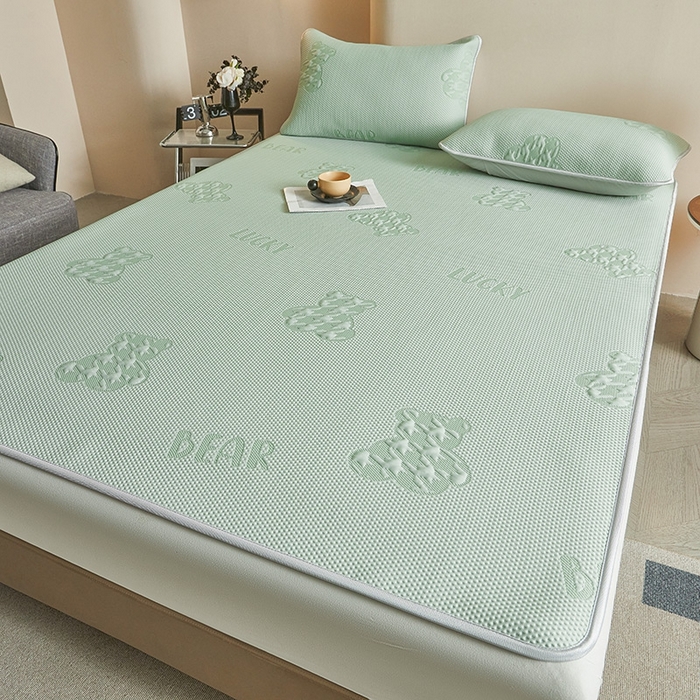 91家纺网 家纺一手货源 找家纺 柔品2025新款PE中分子凉感提花凉席系列 卡迪熊 绿-床席款