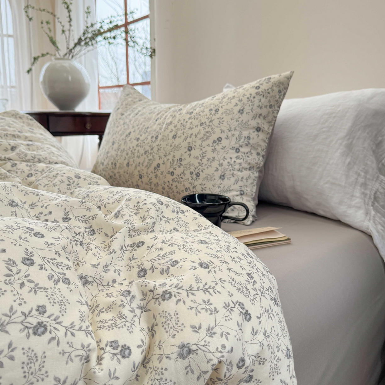 91家纺网 家纺一手货源 找家纺 时年家纺 2025春夏新款全棉纯棉有氧双层纱四件套-碎花系列 秋月白