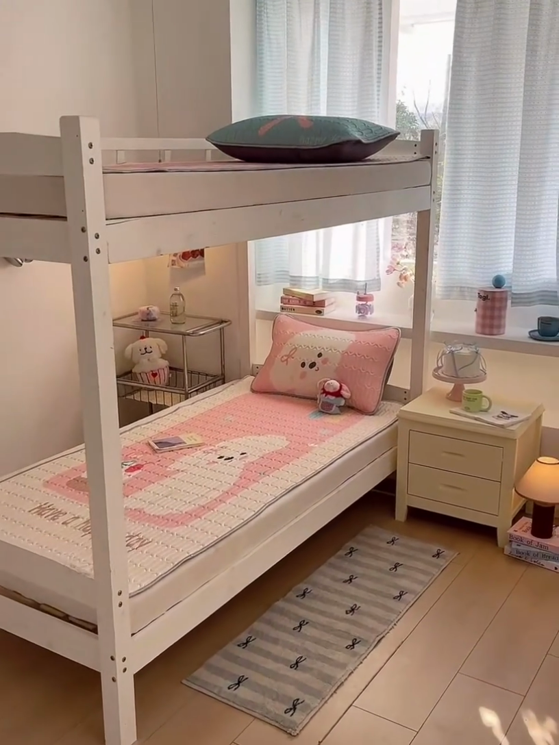 91家纺网 家纺一手货源 找家纺 川悦生活 2025新款大阪宿舍凉感丝凉席 莫妮恰