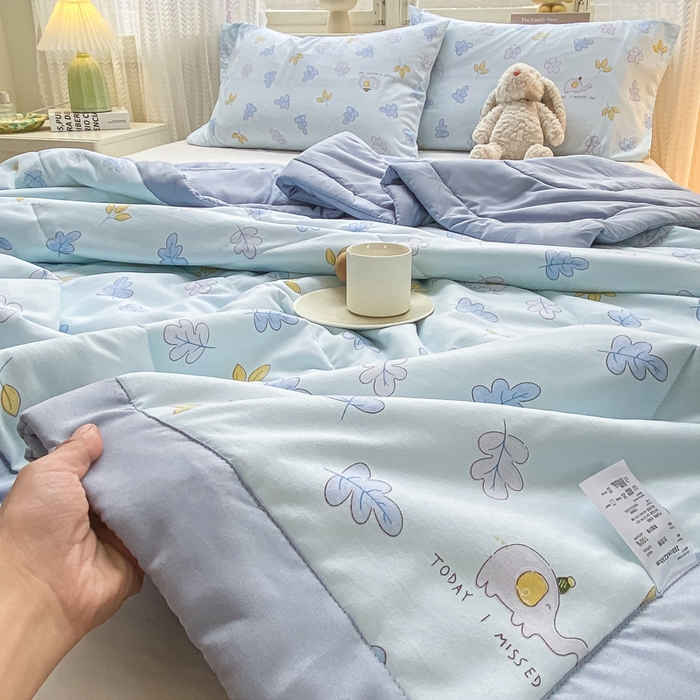 91家纺网 家纺一手货源 找家纺 （总）穆琪 2025年新款小清新手包边夏凉被水洗棉印花夏被