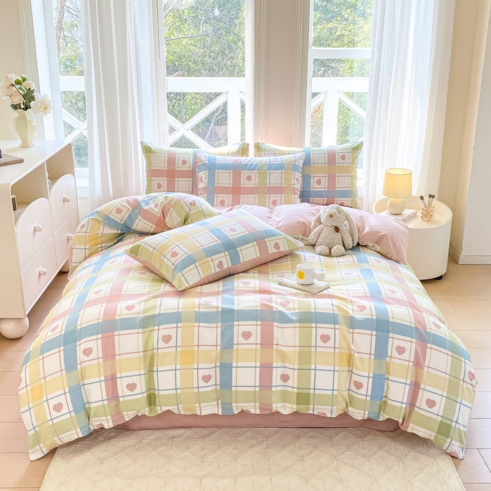 91家纺网 家纺一手货源 找家纺 念家居 2025新款直播爆款三件套印花小清新13070全棉四件套 爱心格-粉