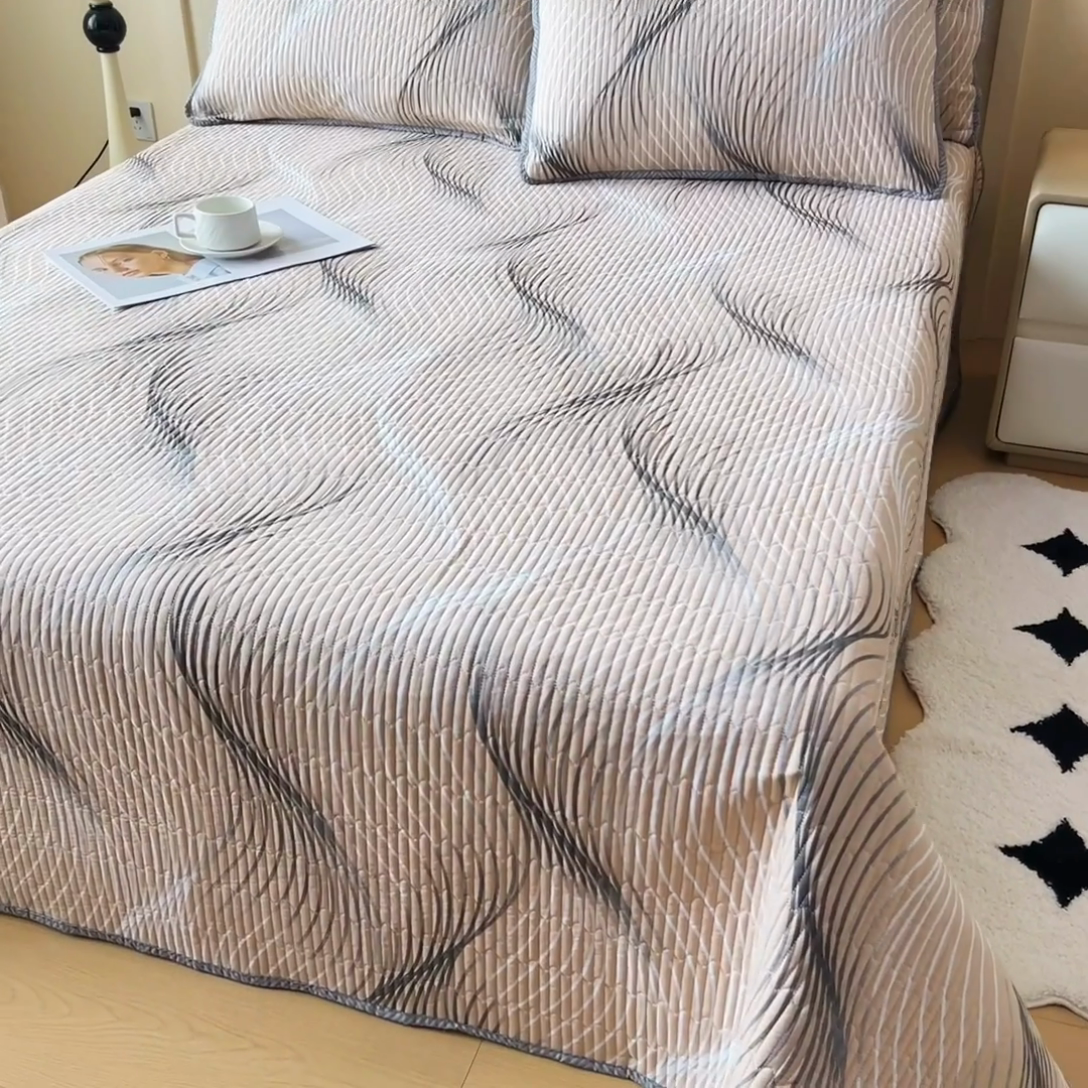 91家纺网 家纺一手货源 找家纺 情煊家纺 2025新款双面全棉夹棉床盖三件套 青春告白