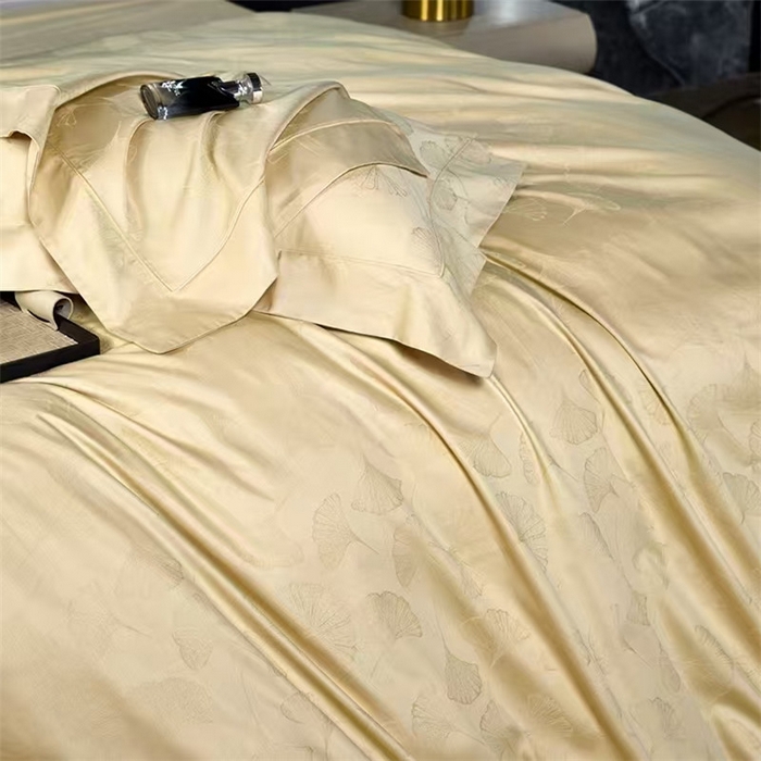 91家纺网 家纺一手货源 找家纺 优品阁 2024新款长绒棉贡缎提花--欧式轻奢提花系列叶叶情深-奶油米