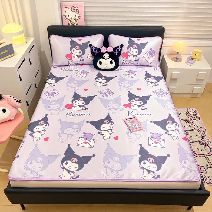 91家纺网 家纺一手货源 找家纺 暮思家居 2025新款三丽鸥正版授权数码印花A类可机洗1200D冰丝凉席三件套平铺款系列 平铺款-巴库库洛米