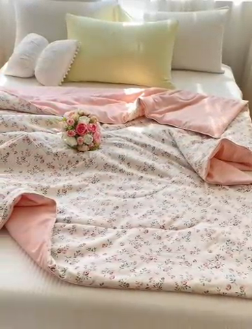 91家纺网 家纺一手货源 找家纺 梦恬佳 2025新款A类水洗皱皱棉夏凉被 野茶春苑