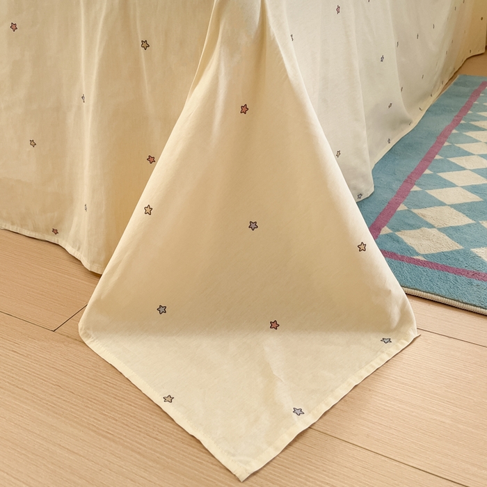 91家纺网 家纺一手货源 找家纺 博雅 2025新款全棉大版印花四件套-卡皮巴拉 许愿瓶卡皮巴拉