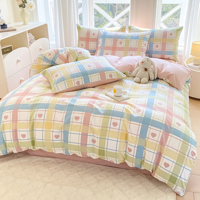 91家纺网 家纺一手货源 找家纺 念家居 2025新款直播爆款三件套印花小清新13070全棉四件套 爱心格-粉