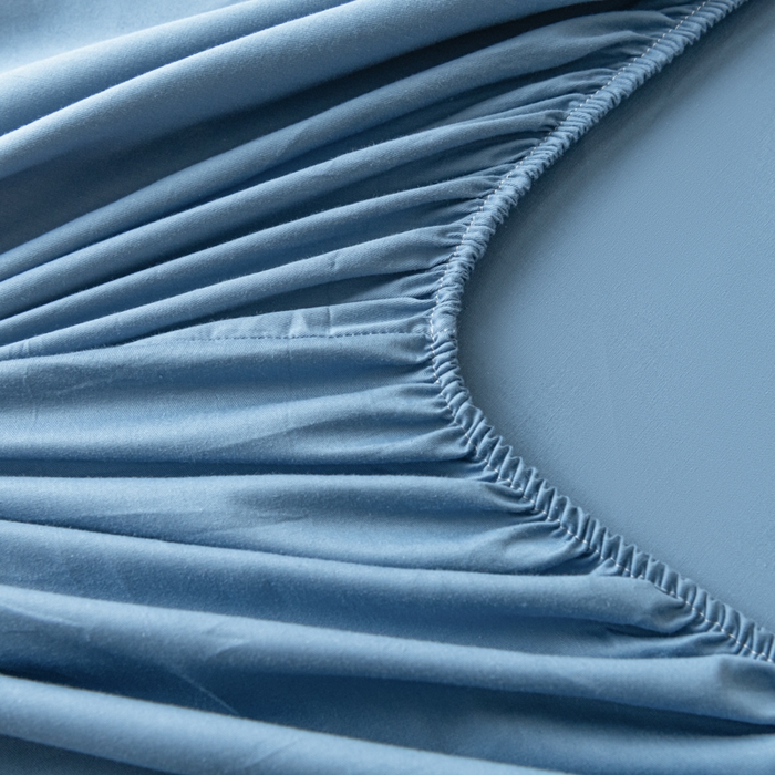 91家纺网 家纺一手货源 找家纺 梵克保罗 2025新款亲肤舒适全棉13372喷气纯色单枕套 运动蓝