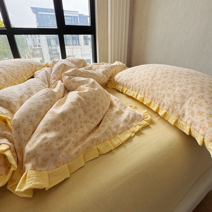 91家纺网 家纺一手货源 找家纺 8+8 （花型持续更新中）2025新款全棉双层纱镂空花边/皱皱花边四件套  晴天