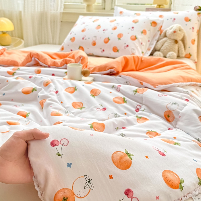 91家纺网 家纺一手货源 找家纺 穆琪 2025新款小花边印花夏被小清新夏凉被 甜蜜邂逅-小花边