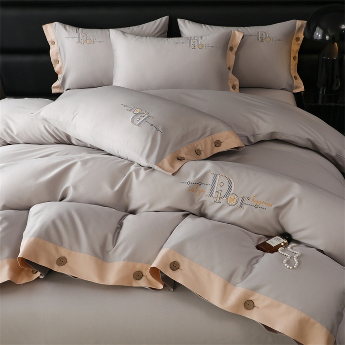 91家纺网 家纺一手货源 找家纺 暖洋 2025新款100支长绒棉绣花纽扣款四件套长绒棉四件套全棉四件套【礼盒包装】 月光灰