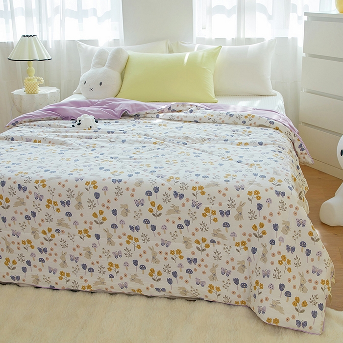 91家纺网 家纺一手货源 找家纺 梦恬佳 2025新款A类水洗皱皱棉夏凉被 兔野仙踪