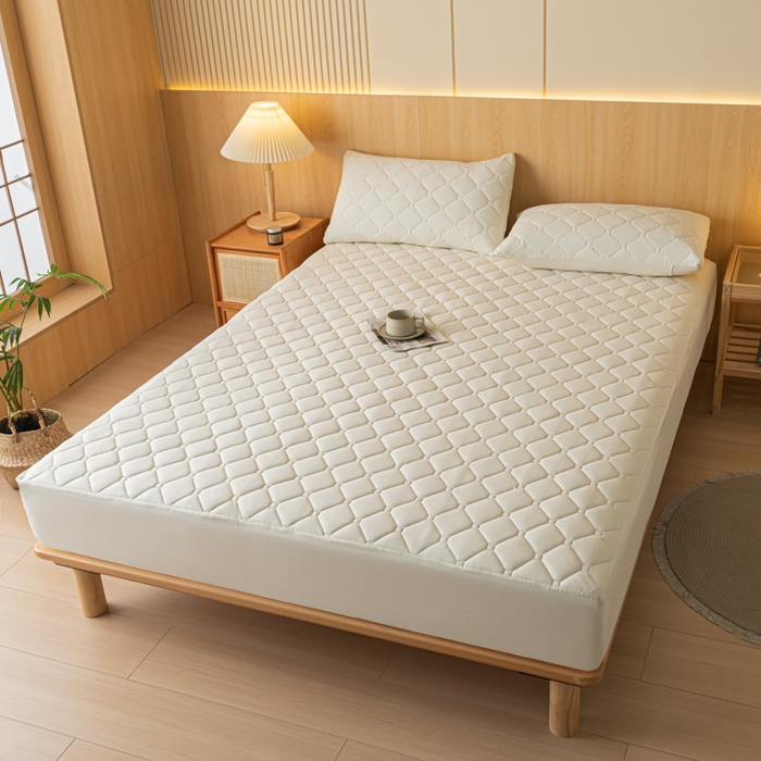 91家纺网 家纺一手货源 找家纺 梵克保罗 2025新款纯色加棉防水大豆纤维床笠 奶油白