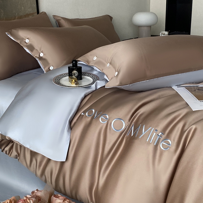 91家纺网 家纺一手货源 找家纺 优悦 2025新款冰丝印花刺绣双拼四件套-漫心 暮山棕