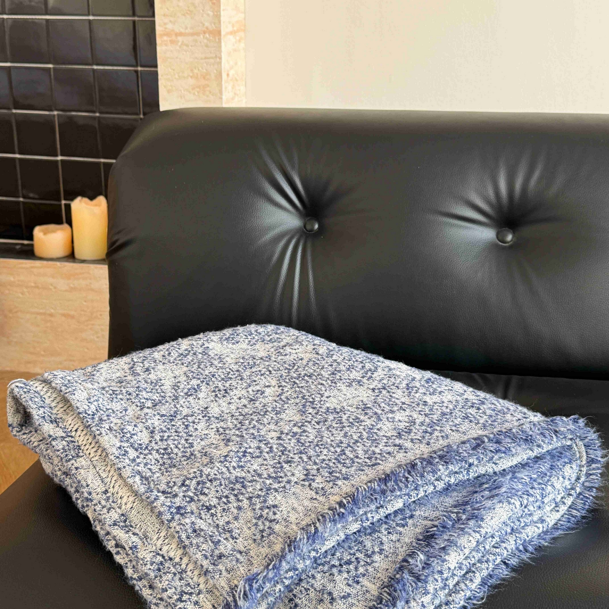 91家纺网 家纺一手货源 找家纺 金丝鸟家纺 2025春夏新款高端羊毛混纺盖毯毯子盖毯多功能盖毯飞机毯 利文 兰