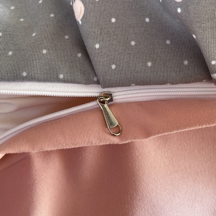 91家纺网 家纺一手货源 找家纺 仟网汇 2025新款赫本针织双层纱床盖四件套 复古樱桃