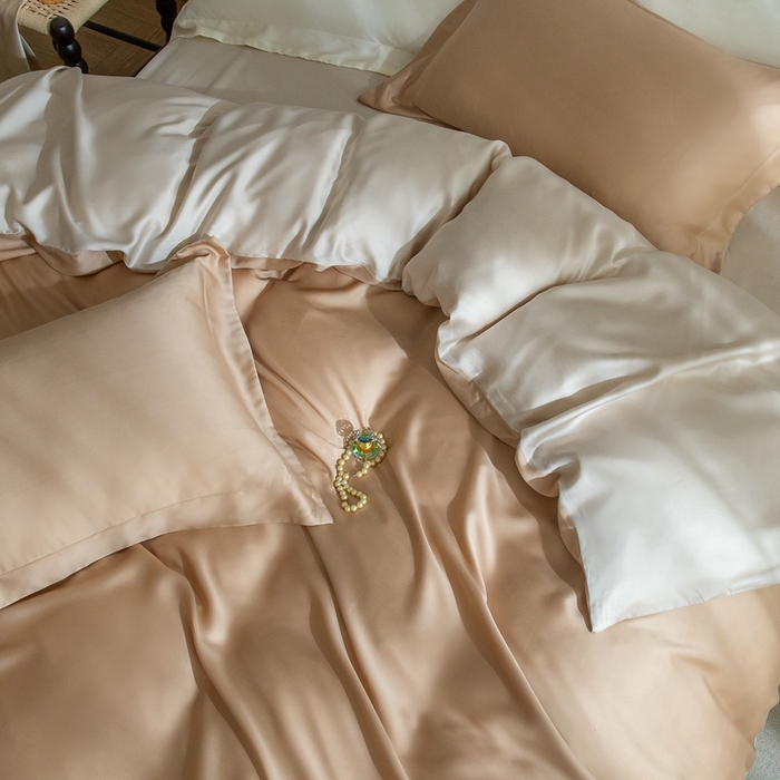 91家纺网 家纺一手货源 找家纺 121  2025新款60s支进口兰精天丝四件套-秋风QIUFENG系列（场景三） 薄暮咖