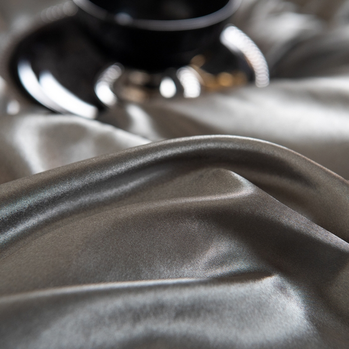 91家纺网 家纺一手货源 找家纺 畅销被业 2025新款仿真丝四季被 仿真丝-高级灰色