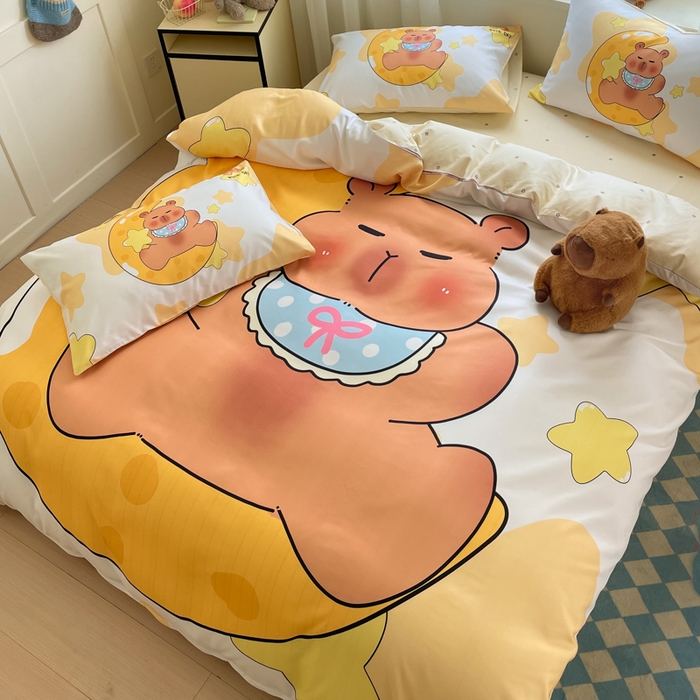 91家纺网 家纺一手货源 找家纺 博雅 2025新款全棉大版印花四件套-卡皮巴拉 晚安卡皮巴拉