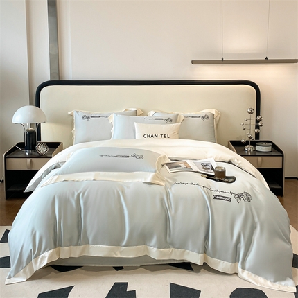 91家纺网 家纺一手货源 找家纺 2025春季新款亲肤水洗真丝刺绣四件套-罗伊莎 浅灰蓝-月牙白