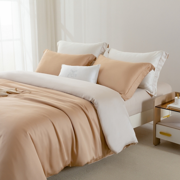 91家纺网 家纺一手货源 找家纺 121  2025新款60s支进口兰精天丝四件套-秋风QIUFENG系列（场景二） 薄暮咖