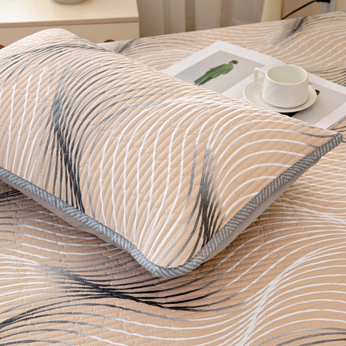 91家纺网 家纺一手货源 找家纺 情煊家纺 2025新款双面全棉夹棉床盖三件套 青春告白