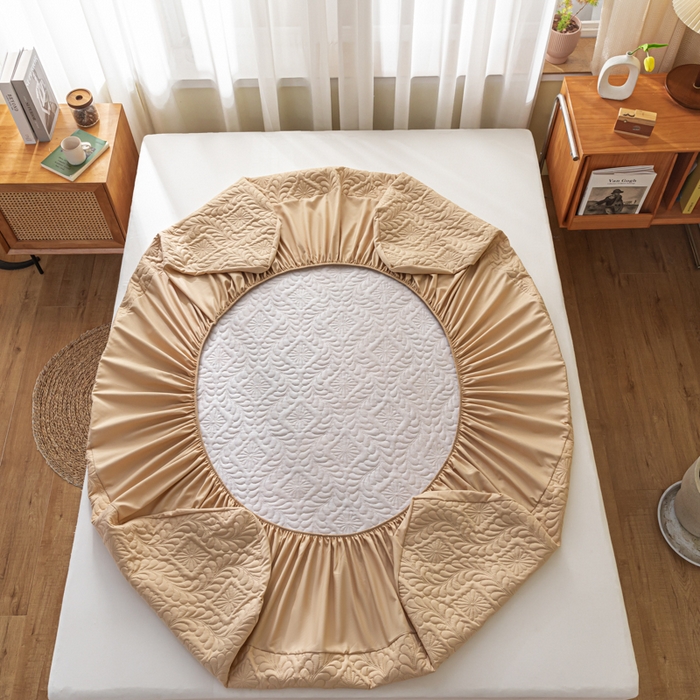 91家纺网 家纺一手货源 找家纺 梵克保罗 2025新款简约纯色水洗棉防水夹棉床笠 浅卡其