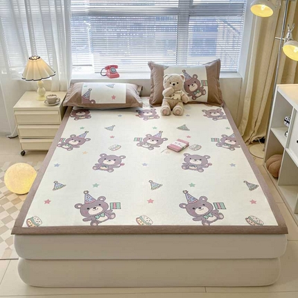 91家纺网 家纺一手货源 找家纺 （总）鑫琪莱家纺 2025新款数码印花加密冰藤凉席三件套