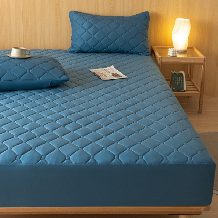 91家纺网 家纺一手货源 找家纺 梵克保罗 2025新款纯色加棉防水大豆纤维床笠 幽梦蓝