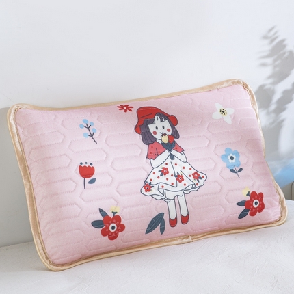 91家纺网 家纺一手货源 找家纺 （总）大黄蜂家居家纺 2025新款大黄蜂凉感丝卡通平面枕套