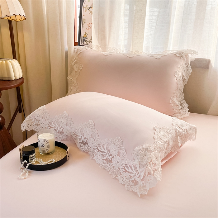 91家纺网 家纺一手货源 找家纺 雯豆家纺 2025夏季新品天丝蕾丝花边款夏被四件套夏天凉感薄被空调被 米娅-浪漫粉