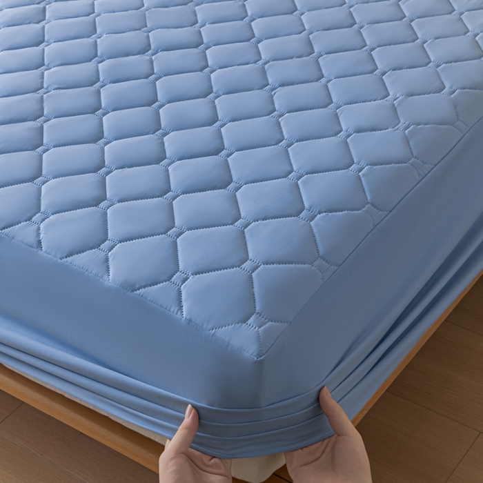 91家纺网 家纺一手货源 找家纺 梵克保罗 2025新款纯色加棉防水大豆纤维床笠 天蓝