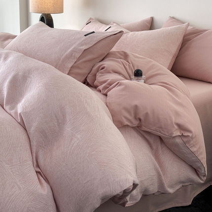 91家纺网 家纺一手货源 找家纺 （总）卡巴伦家纺 2025新款全棉A类人字斜三层纱提花四件套