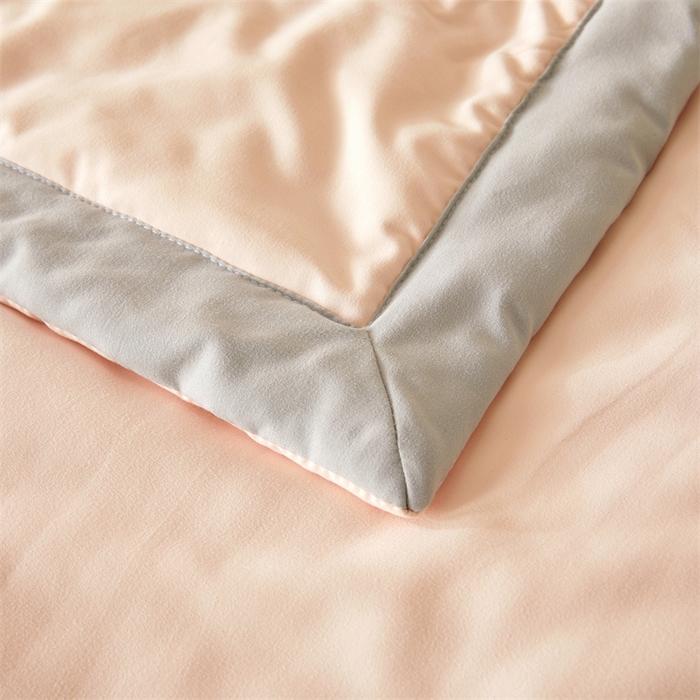 91家纺网 家纺一手货源 找家纺 猎鹿人家纺 2025新款牛奶蛋白夏被 冰雾粉