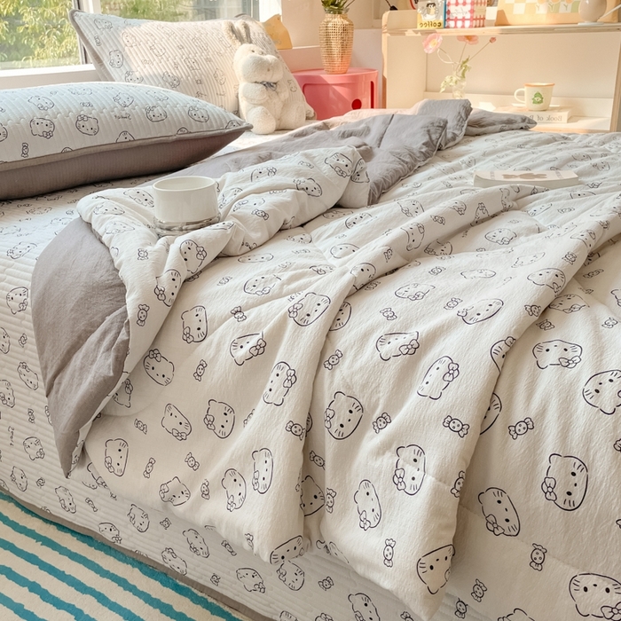 91家纺网 家纺一手货源 找家纺 老帅的工厂店2025新款a类云感双层纱7a抗菌夏被四件套 猫咪