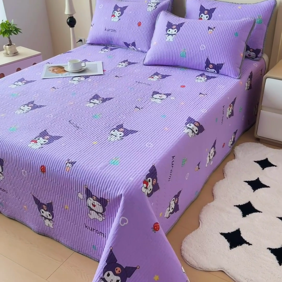 91家纺网 家纺一手货源 找家纺 情煊家纺 2025新款双面全棉夹棉床盖三件套 库洛米