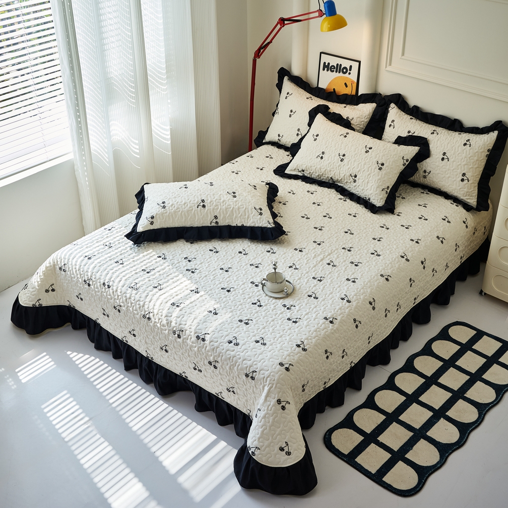 91家纺网 家纺一手货源 找家纺 蝶帕家纺 2025新款法式赫本风韩版花边水洗棉床盖四件套 美味樱桃