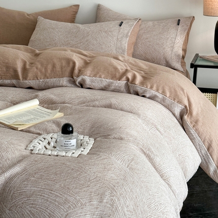 91家纺网 家纺一手货源 找家纺 （总）卡巴伦家纺 2025新款全棉A类人字斜三层纱提花四件套